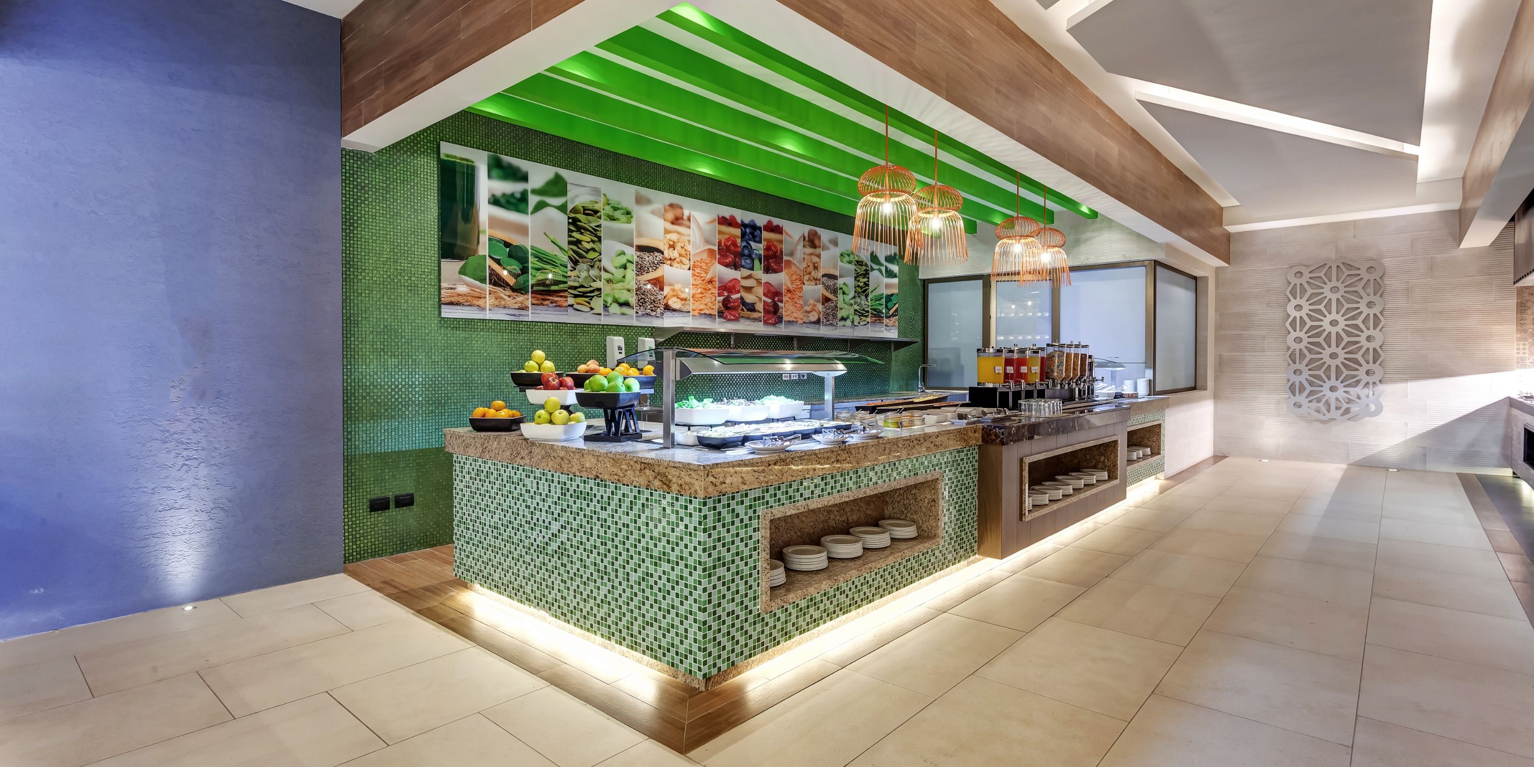 Planet Hollywood Cr Breakfast Bar